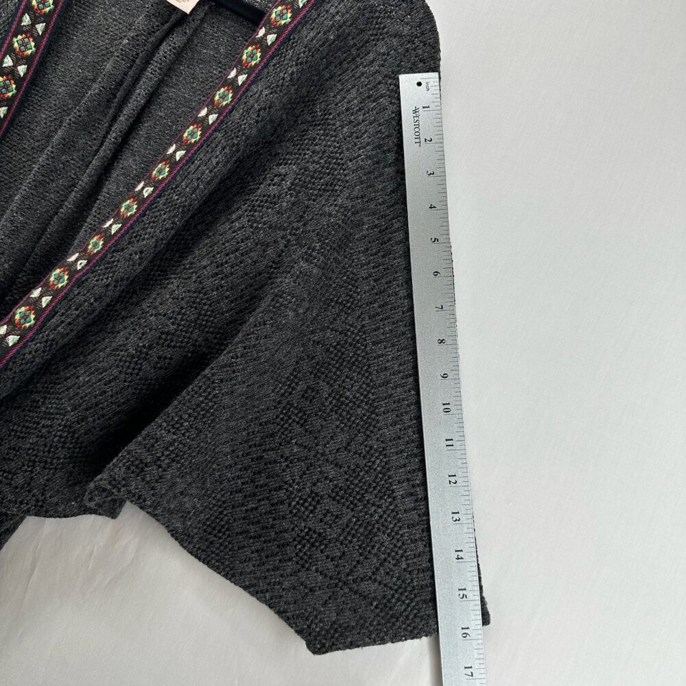 Flying Tomato Kimono Crochet Duster Cardigan Sz S/M Open Front Batwing Boho Gray - Picture 9 of 11